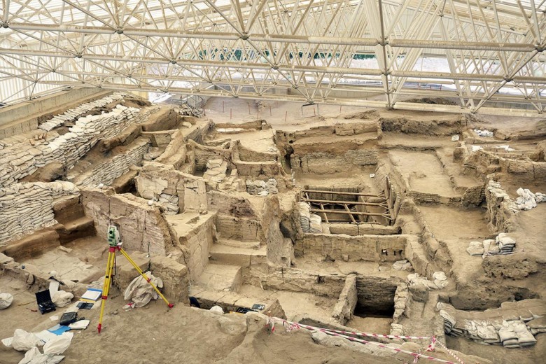 Neolitik Dönem Çatalhöyük Kalıntıları - KONYA