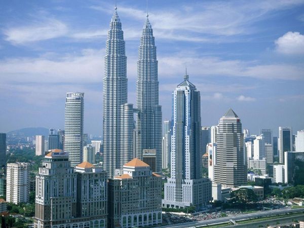 Petronas Tower 1 & 2, Kuala Lumpur, Malezya, yükseklik - 451.9 metre